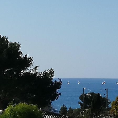 Sanary Les Gorguettes, Studio Avec Terrasse Vue Mer, A 10 Min A Pieds De La Plage Екстер'єр фото