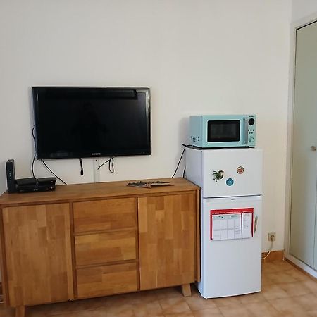 Sanary Les Gorguettes, Studio Avec Terrasse Vue Mer, A 10 Min A Pieds De La Plage Екстер'єр фото